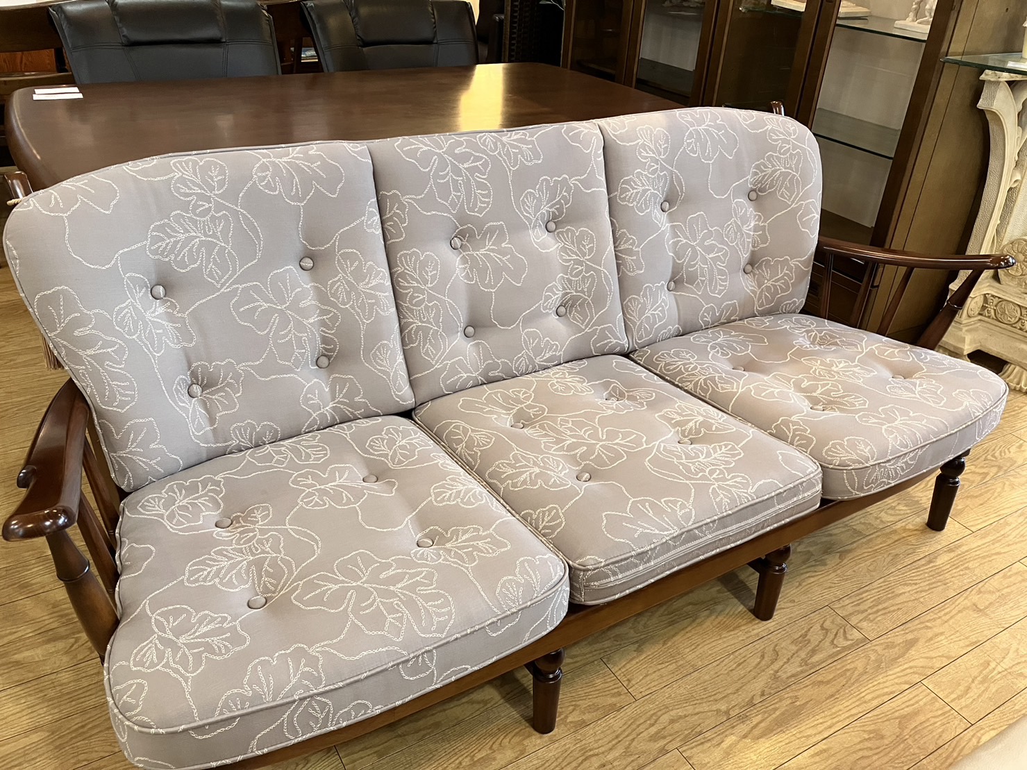 コロニアルソファー カリモク 花曇※プロフ必読 カリモク