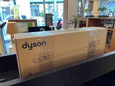 dyson　コードレスクリーナー　V8　SV25FFNI2　2022年製