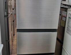 HITACHI 日立 R-27RV 2021年製 3ドア スリム 省スペース 真ん中野菜室 265L 冷凍 冷蔵庫