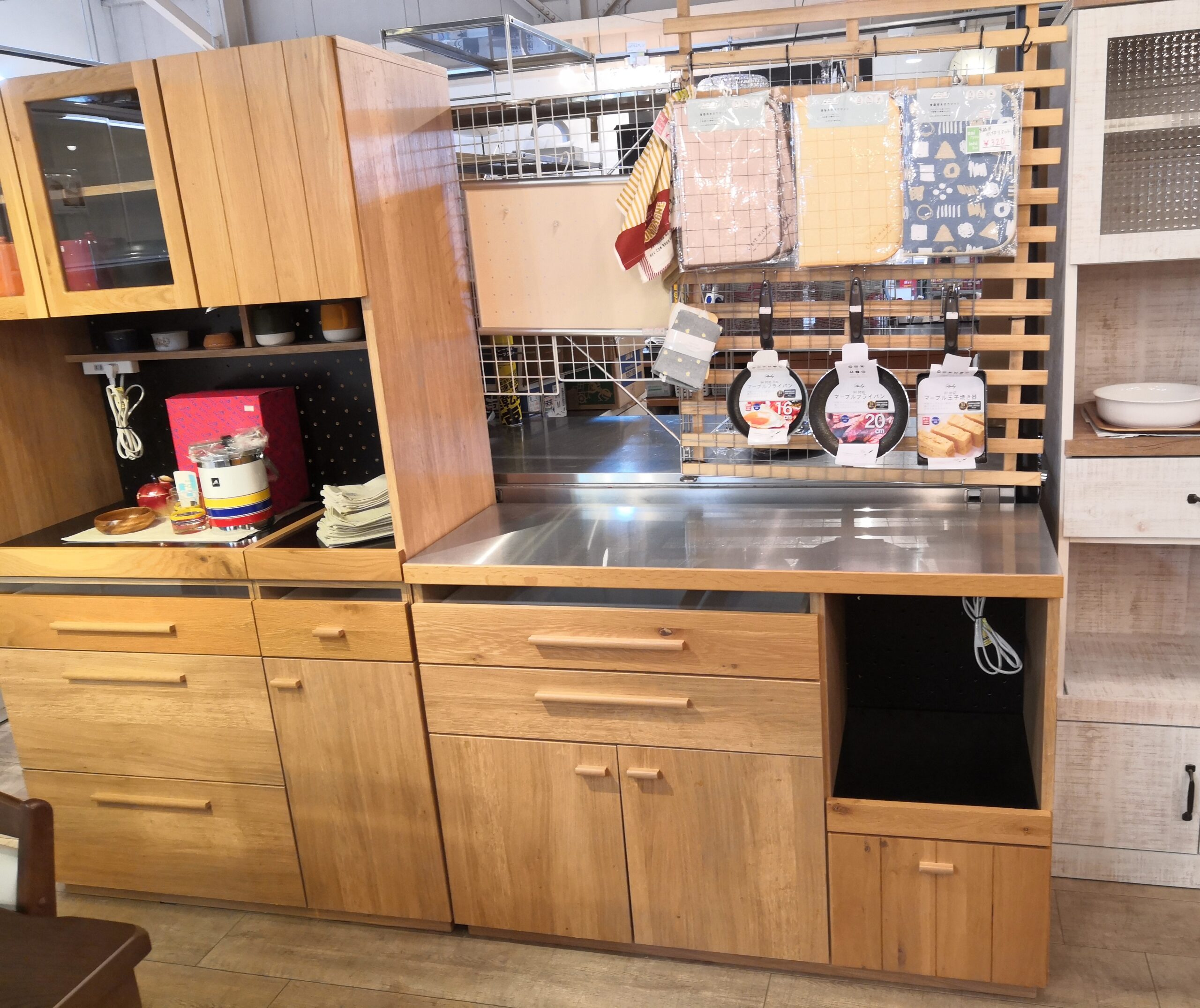 中古品】東馬 TOHMA オクタ HAUTA ハウタ オーク材 幅120センチ