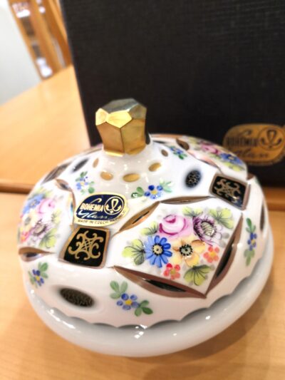 ボヘミアガラス BOHEMIA ハンドメイド 花柄 ガラス 陶器 異素材 食器 キャンディポット 2