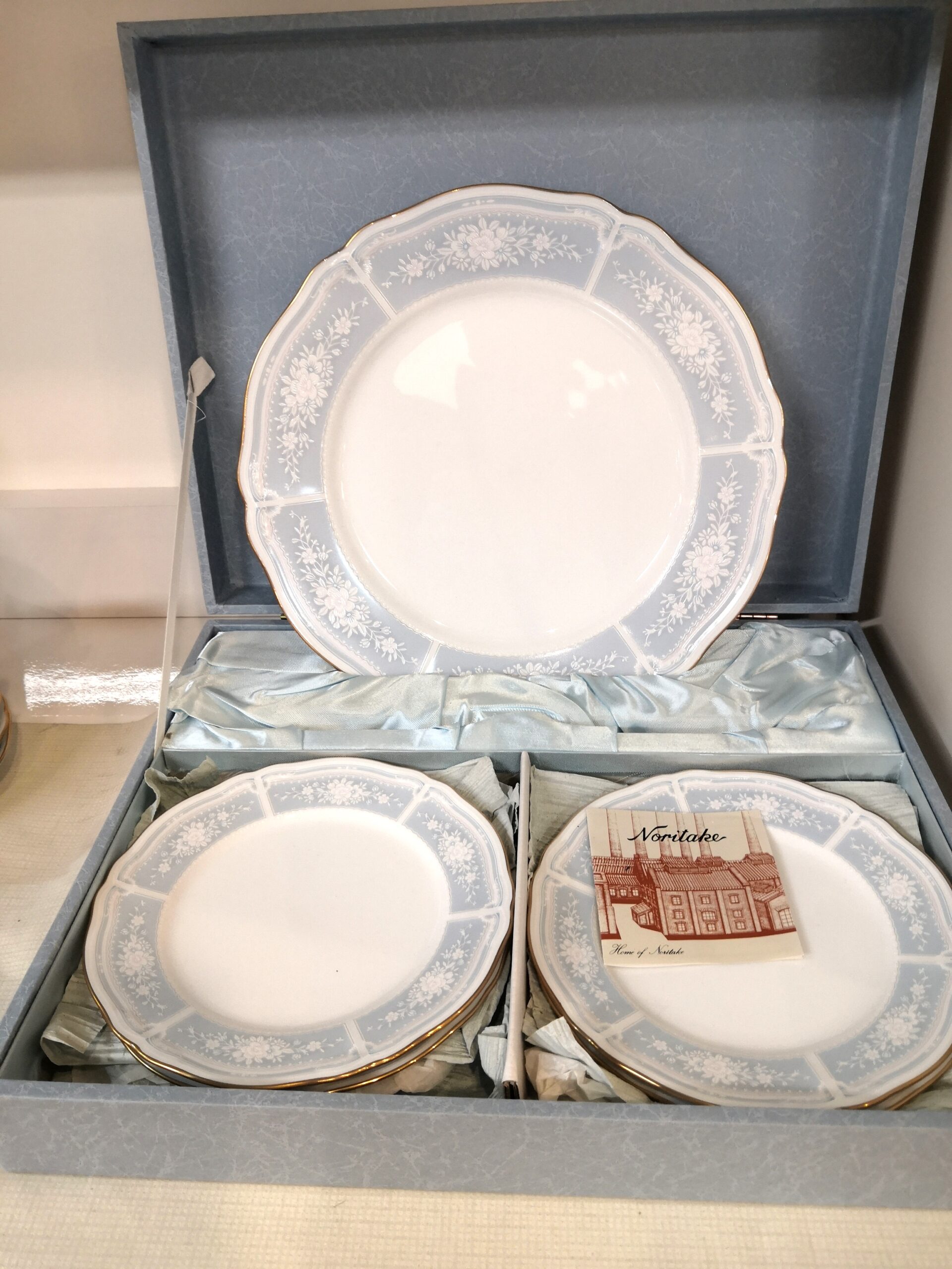 中古品】Noritake ノリタケ ブランド食器 食器 レースウッド 中古品】Noritake ノリタケ ブランド食器 食器 レースウッド