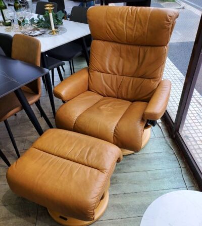 EKORNES　エコーネス　Stressless　ストレスレス　チェア　パーソナルチェア　ラウンジチェア　リクライニングチェア　オットマン　足置き　本革　キャメル　北欧　簡単操作　1人掛けチェア　リサイクルショップ　再良市場　天白　名東　昭和　千種　瑞穂　緑　日進　豊明　東郷　おススメ　オススメ お洒落　オシャレ　中古