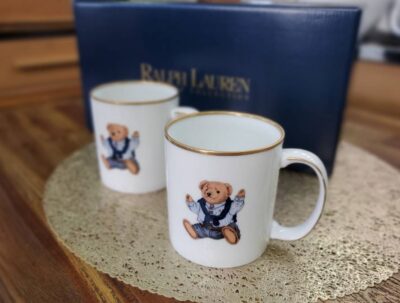 RALPH LAUREN　ラルフローレン　POLO BEAR　ポロベア　ペアマグカップ　マグカップ　ペアセット　箱入り　未使用品　金縁　TABLETOP COLLECTION　テーブルトップコレクション　コップ　陶器　レア　リサイクルショップ　再良市場　天白　名東　昭和　千種　瑞穂　緑　日進　豊明　東郷　おススメ　オススメ お洒落　オシャレ　中古　美品