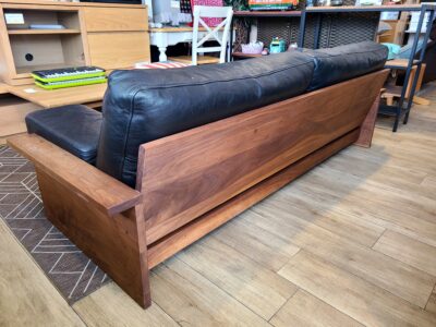 MASTERWAL / マスターウォール　BEAK SOFA / ビークソファ　本革張り　ワイド2Pソファ　ウォールナット材