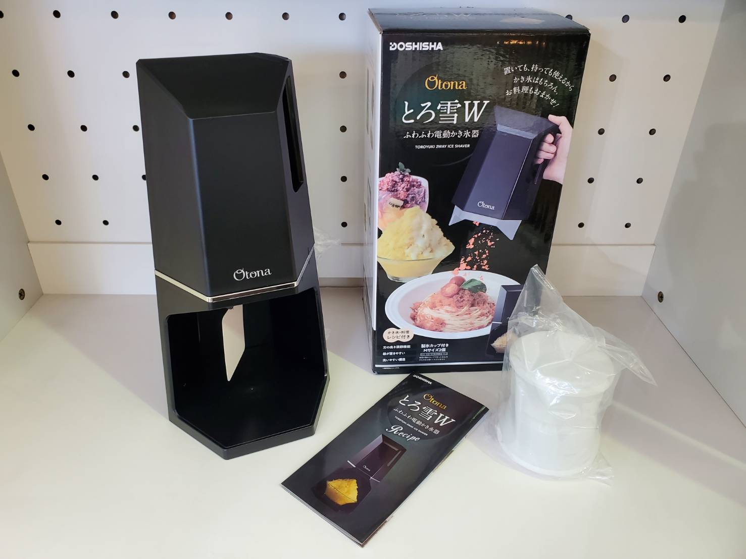 ☆新品未使用品 DOSHISHA ドウシシャ 電動かき氷器 Otona とろ雪W 台湾 