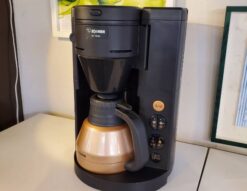 ZOJIRUSHI　象印　全自動コーヒーメーカー　2020年製　ミル付き　ドリップ式　ステンレスサーバー　珈琲通　1杯　4杯　まほんびんタイプ　デカンタ　ステンレスメッシュフィルター　マイコン予熱　ダブル加熱　全自動　挽きたて　コーヒーメーカー　リサイクルショップ　再良市場　天白　名東　昭和　千種　瑞穂　緑　日進　豊明　東郷　おススメ　オススメ お洒落　オシャレ　中古　美品