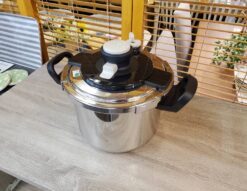 T-fal　ティファール　圧力なべ　クリプソ クレール　ワンタッチ開閉式　圧力鍋　6L　4～6人用　ガス　IH　加圧調理　時短　節約　中かご付き　ステンレス　アルミニウム　大容量　煮物　蒸し料理　スープ　リサイクルショップ　再良市場　天白　名東　昭和　千種　瑞穂　緑　日進　豊明　東郷　おススメ　オススメ お洒落　オシャレ　中古