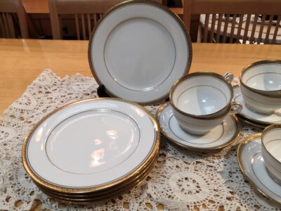 ノリタケ Noritake リッチモンド 東海銀行100周年記念 白地 金彩 昭和レトロ ティーセット 4