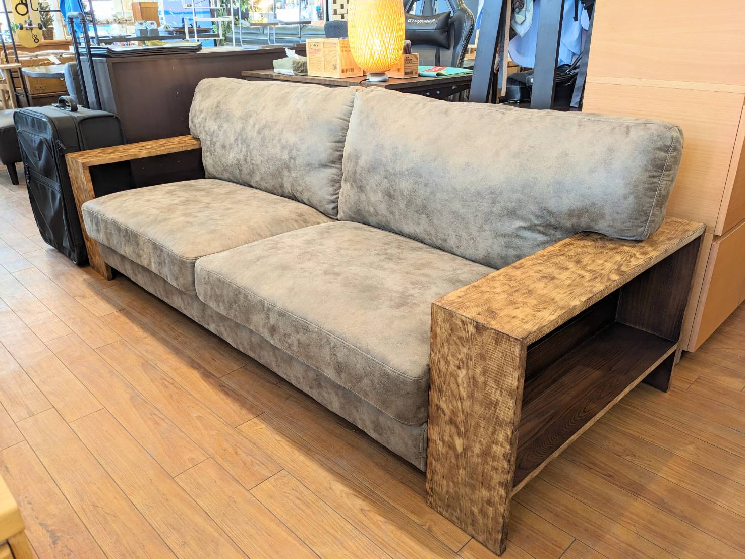 美品 2シーターソファ ワイド 二人掛けソファ オーク材 本革 買い取り