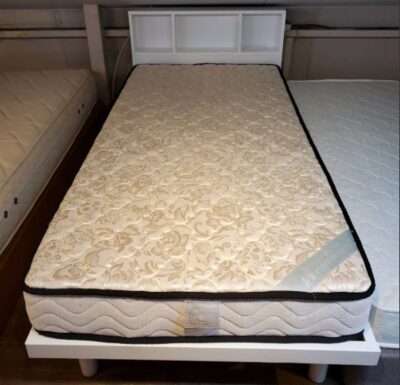 MODERN DECO　ModernDeco　モダンデコ　シングルベッド　シングルサイズベッド　シングルサイズ　ベッド　ベッドセット　Sサイズ　Sベッド　マットレス　ポケットコイルマットレス　ベッドフレーム　フレーム　ホワイト　すのこベッド　コンセント付き　USBポート　スマホスタンド　柔らかめ　並行配列　宮付き　高脚　脚高　リサイクルショップ　再良市場　天白　名東　昭和　千種　瑞穂　緑　日進　豊明　東郷　おススメ　オススメ お洒落　オシャレ　中古