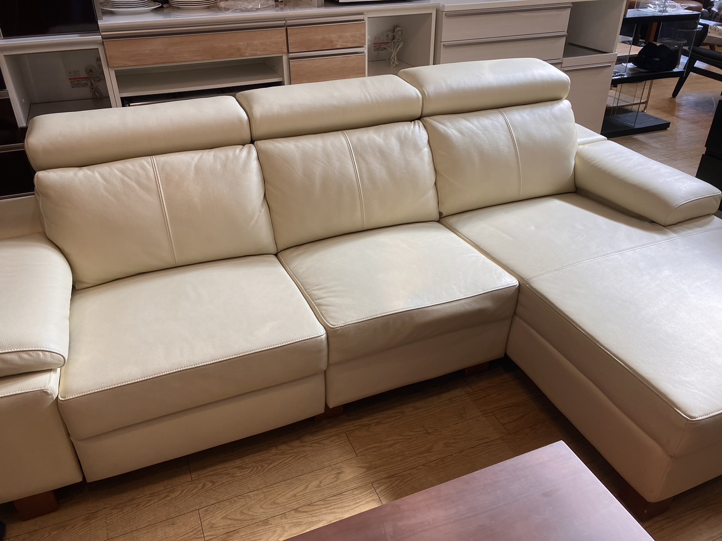 中古】電動リクライニング ソファ 3人掛け カウチ 白 買取しました
