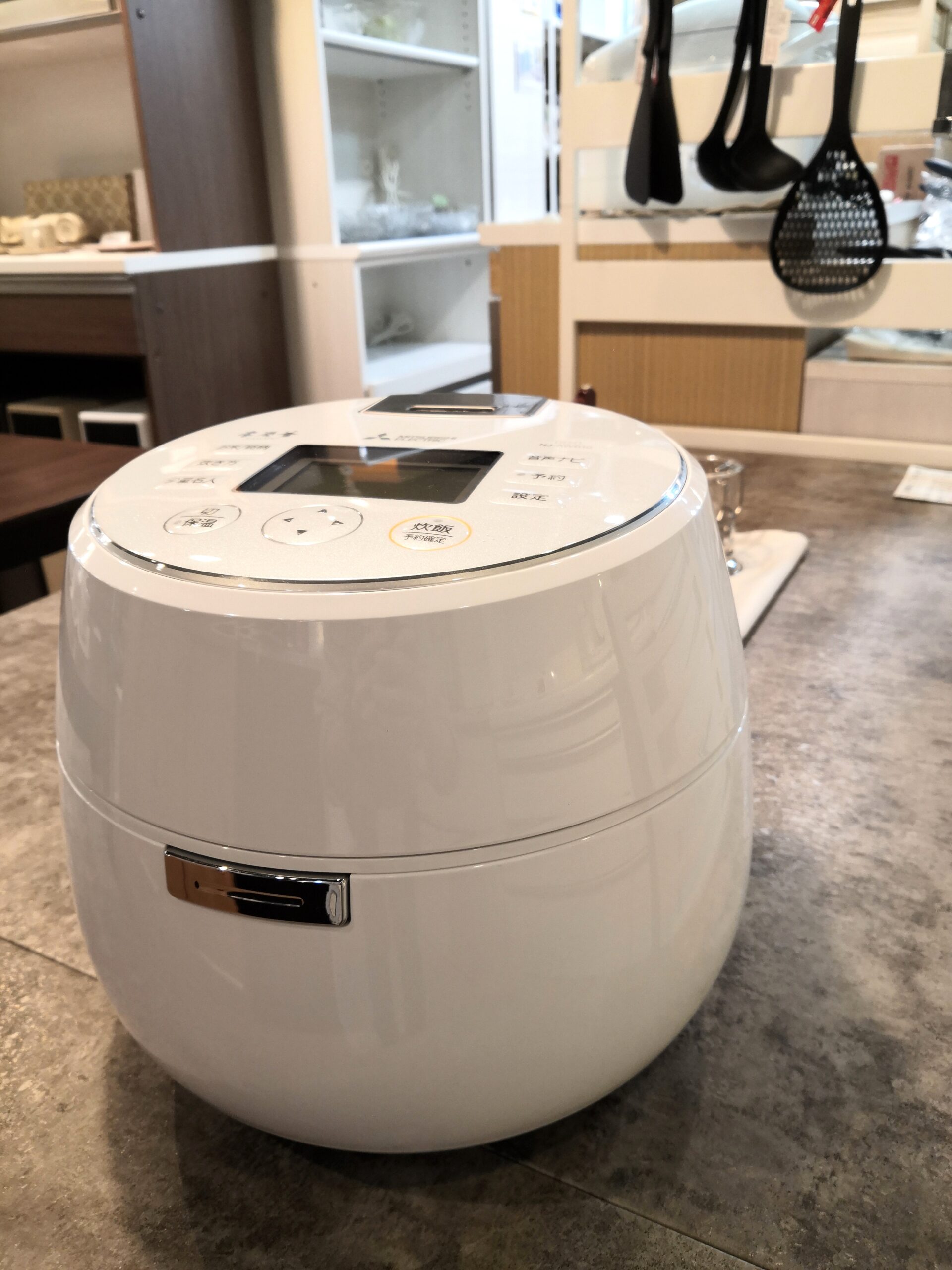 中古品】三菱電機 MITSUBISHI 2021年製 本炭釜 KAMADO NJ-AWB10 月白 