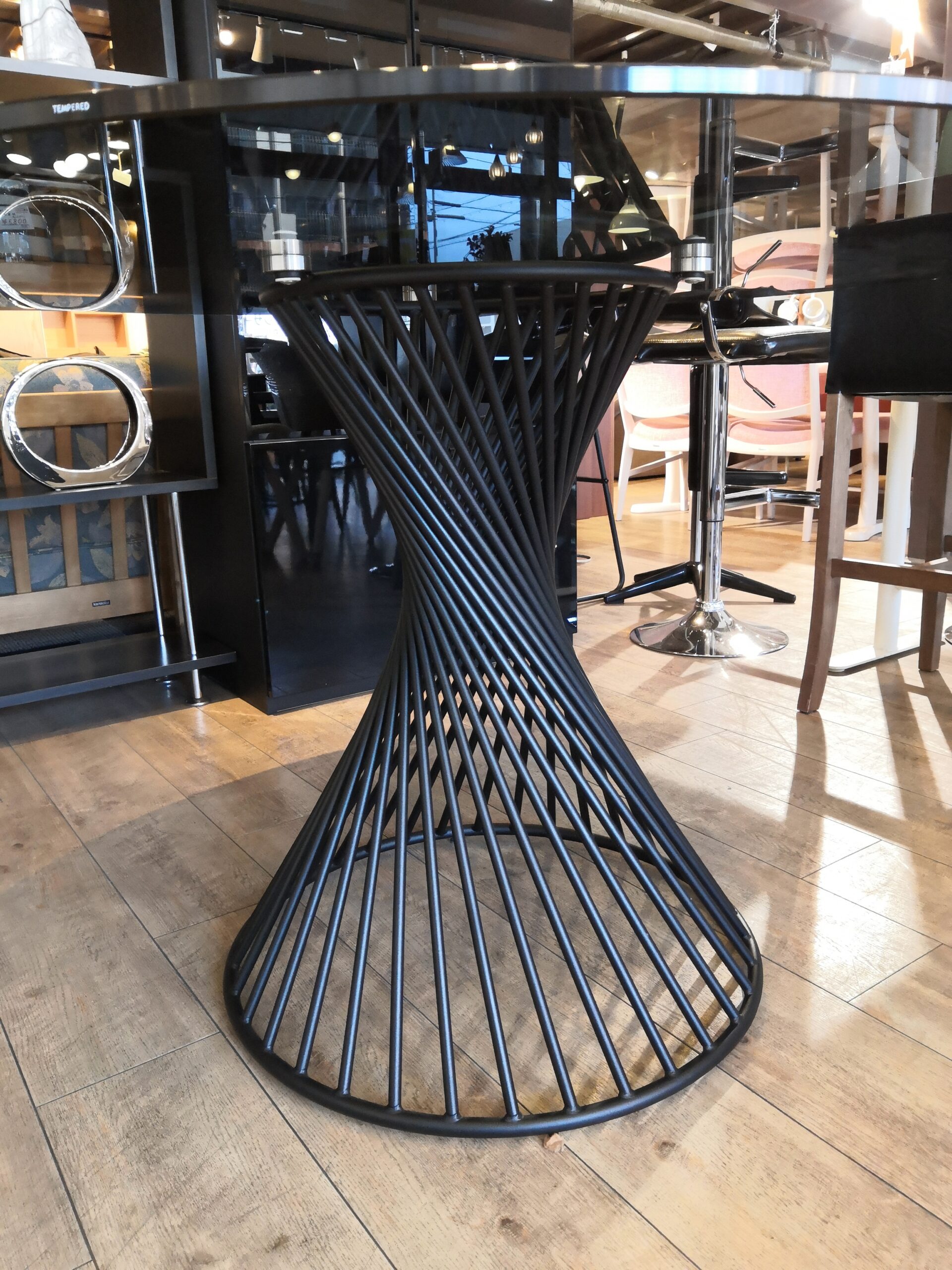 calligaris/カリガリス ダイニングテーブル 円形 VORTEX