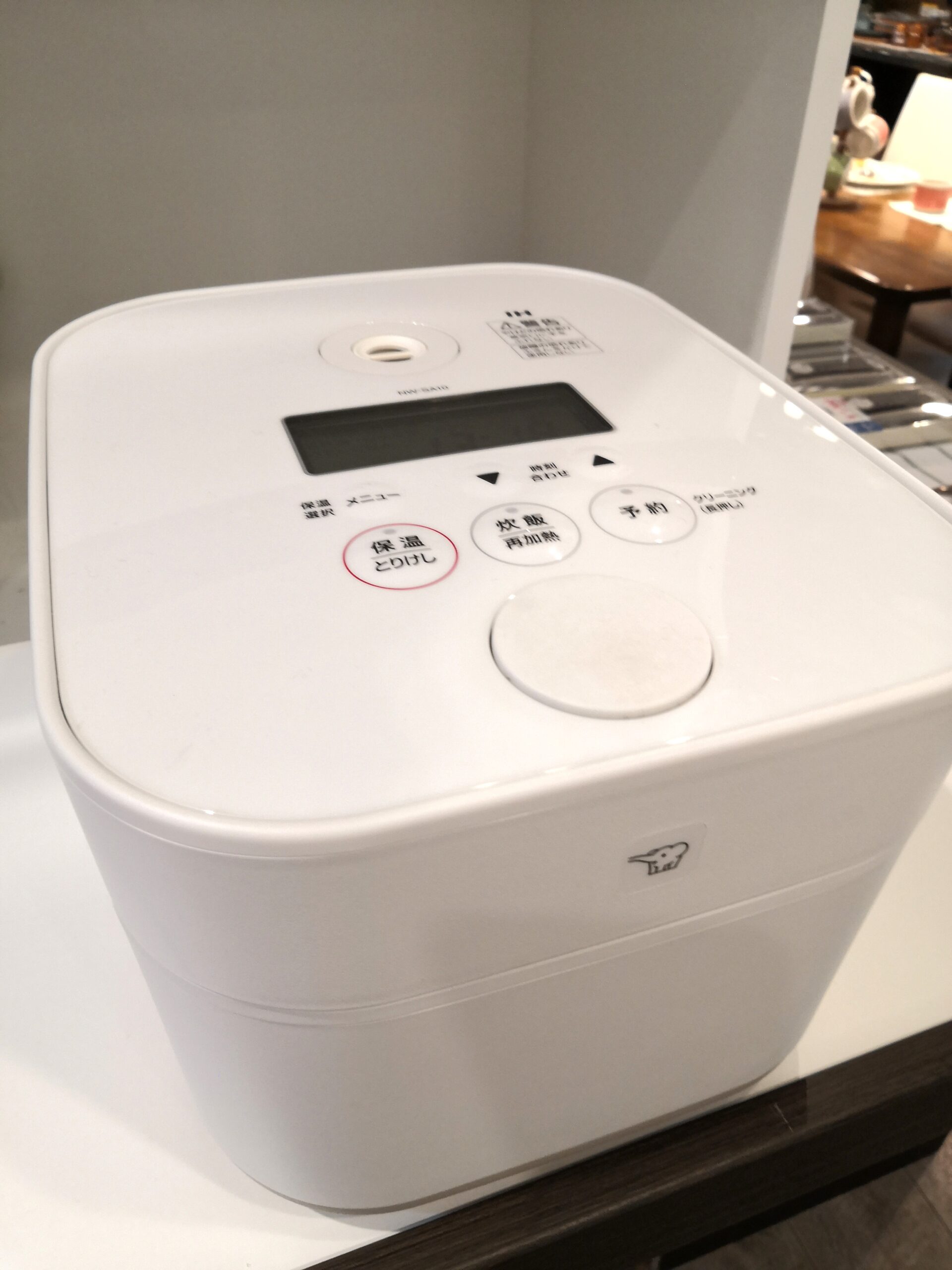 中古品】ZOJIRUSHI 象印 NW-SA10 2022年製 ホワイト 豪熱沸とう 中古品】ZOJIRUSHI 象印 NW-SA10 2022年製 ホワイト 豪熱沸とう
