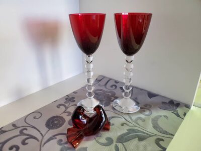 Baccarat　バカラ　Vega　Fortissimo　フローティッシモ　フローティシモ　フォルティッシモ　フォルティシモ　ワイングラス　トール　グラス　レッド　赤　クリスタル　フィギュア　オブジェ　ハトツガイ　鳩つがい　　　リサイクルショップ　再良市場　天白　名東　昭和　千種　瑞穂　緑　日進　豊明　東郷　おススメ　オススメ お洒落　オシャレ　中古　美品