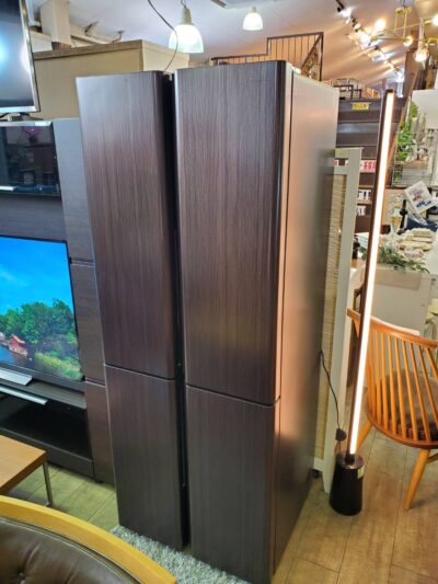 AQUA　アクア　420L　4ドア　冷蔵庫　冷凍冷蔵庫　2021年製　AQR-TZ42K　TZシリーズ　ダークウッドブラウン　ブラウン　観音開き　フレンチドア　うす型設計　大容量冷凍室　ドリップ抑制　クイック冷凍　強化処理ガラス棚　強化ガラス　リサイクルショップ　再良市場　天白　名東　昭和　千種　瑞穂　緑　日進　豊明　東郷　おススメ　オススメ お洒落　オシャレ　中古