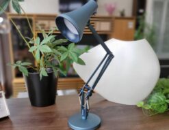 ANGLEPOISE　アングルポイズ　90minimini　90 MINI MINI　でスクランプ　デスクライト　　テーブルライト　テーブルランプ　照明　間接照明　コンパクト　調光　LED　USBケーブル　スプリングモデル　リサイクルショップ　再良市場　天白　名東　昭和　千種　瑞穂　緑　日進　豊明　東郷　おススメ　オススメ お洒落　オシャレ　中古　美品