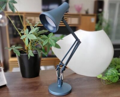 ANGLEPOISE　アングルポイズ　90minimini　90 MINI MINI　でスクランプ　デスクライト　　テーブルライト　テーブルランプ　照明　間接照明　コンパクト　調光　LED　USBケーブル　スプリングモデル　リサイクルショップ　再良市場　天白　名東　昭和　千種　瑞穂　緑　日進　豊明　東郷　おススメ　オススメ お洒落　オシャレ　中古　美品