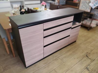 高橋木工所　キッチンカウンター　キッチン収納　食器棚　COCOTTO　ココット　国産　日本製　レンジ台　作業台　ミドルハイカウンター　ミディアムカラー　グレー　ライトブラウン　木目調　セラミック調　舟形天板　リサイクルショップ　再良市場　天白　名東　昭和　千種　瑞穂　緑　日進　豊明　東郷　おススメ　オススメ お洒落　オシャレ　中古