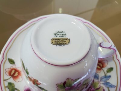 GINORI 1735　ジノリ1735　RichardGinori　リチャードジノリ　イタリ　GRANDUCA　グランデューカ　ティーカップ＆ソーサー　カップ＆ソーサー　ティーカップ　ソーサー　セット　アンティコドッチア　ロココ様式　開窯250周年　復刻シリーズ　トスカーナ大公妃　マリア・デレシア　海外ブランド　食器　インテリア　コレクション　リサイクル　最良市場　天白区　名東区　昭和区　千種区　瑞穂区　緑区　日進市　豊明市　東郷町　買取　出張買取　高価買取　販売　お値打ち　特価　1点物　1点モノ　早い者勝ち　おすすめ　おしゃれ　キレイ
