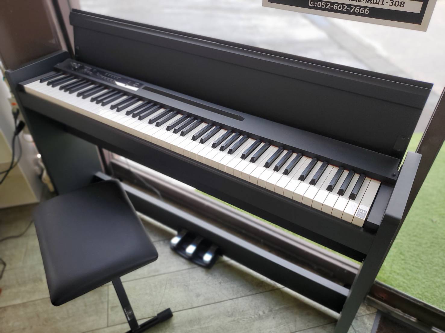 電子ピアノ 美品 dp90s roland 椅子付き 88鍵（電子ピアノ
