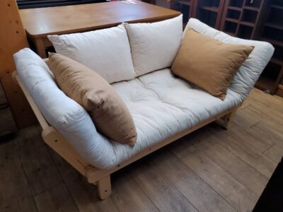 Karup　カーラップ　ソファベッド　Futon　フートン　デンマーク　北欧　2シーター　2人掛け　ソファ　カウチソファ　ベッド　クッションマット　クッション付き　布団　パイン無垢材　ナチュラル　コットン100％　コンパクト　リサイクルショップ　再良市場　天白　名東　昭和　千種　瑞穂　緑　日進　豊明　東郷　おススメ　オススメ お洒落　オシャレ　中古
