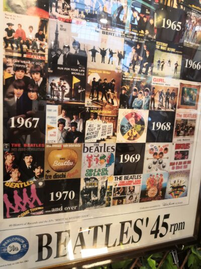THE BEATLES レコードコレクション ツリーポスター THE BEATLES STORY 大型 45rpm アートポスター 7