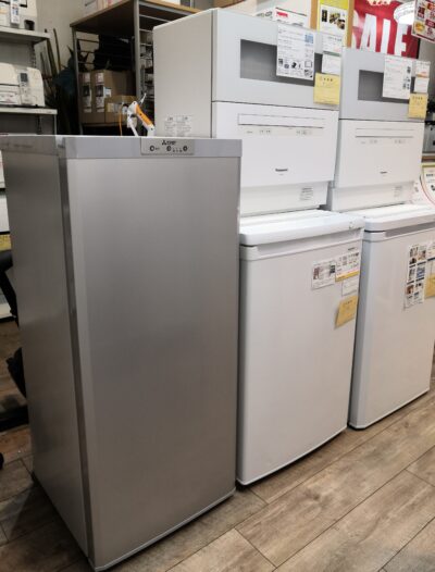  MITSUBISHI 2020年製 MF-U12D-S1 ファン式 省エネ シャイニーシルバー 静音 121L 1ドア冷凍庫 7