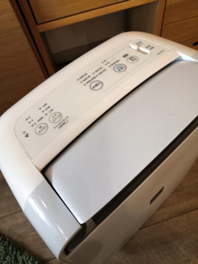 SHARP シャープ 2024年製 CM-R100 プラズマクラスター7000 コンプレッサー式 冷風 衣類乾燥 除湿機 コンパクトクール 2