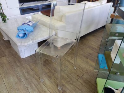 Kartell　カルテル　LA MARIE　LaMarie　ラマリー　ラ・マリー　PilippeStarck　フィリップスタルク　デザイナーズ家具　ポリカーボネート製　ダイニングチェア　デスクチェア　チェア　クリアカラー　クリスタルカラー　透明チェア　屋外　　ベランダ　バルコニー　ガーデンチェア　リサイクルショップ　再良市場　天白　名東　昭和　千種　瑞穂　緑　日進　豊明　東郷　おススメ　オススメ お洒落　オシャレ　中古