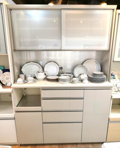 パモウナ Pamouna ホワイト系 ハイカウンター 幅140 Hettich ソフトクローズ カップボード キッチンボード レンジボード