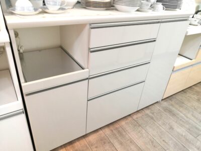 パモウナ Pamouna ホワイト系 ハイカウンター 幅140 Hettich ソフトクローズ カップボード キッチンボード レンジボード 4
