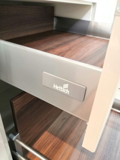 パモウナ Pamouna ホワイト系 ハイカウンター 幅140 Hettich ソフトクローズ カップボード キッチンボード レンジボード 6