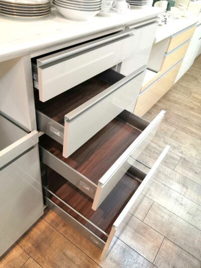 パモウナ Pamouna ホワイト系 ハイカウンター 幅140 Hettich ソフトクローズ カップボード キッチンボード レンジボード 7