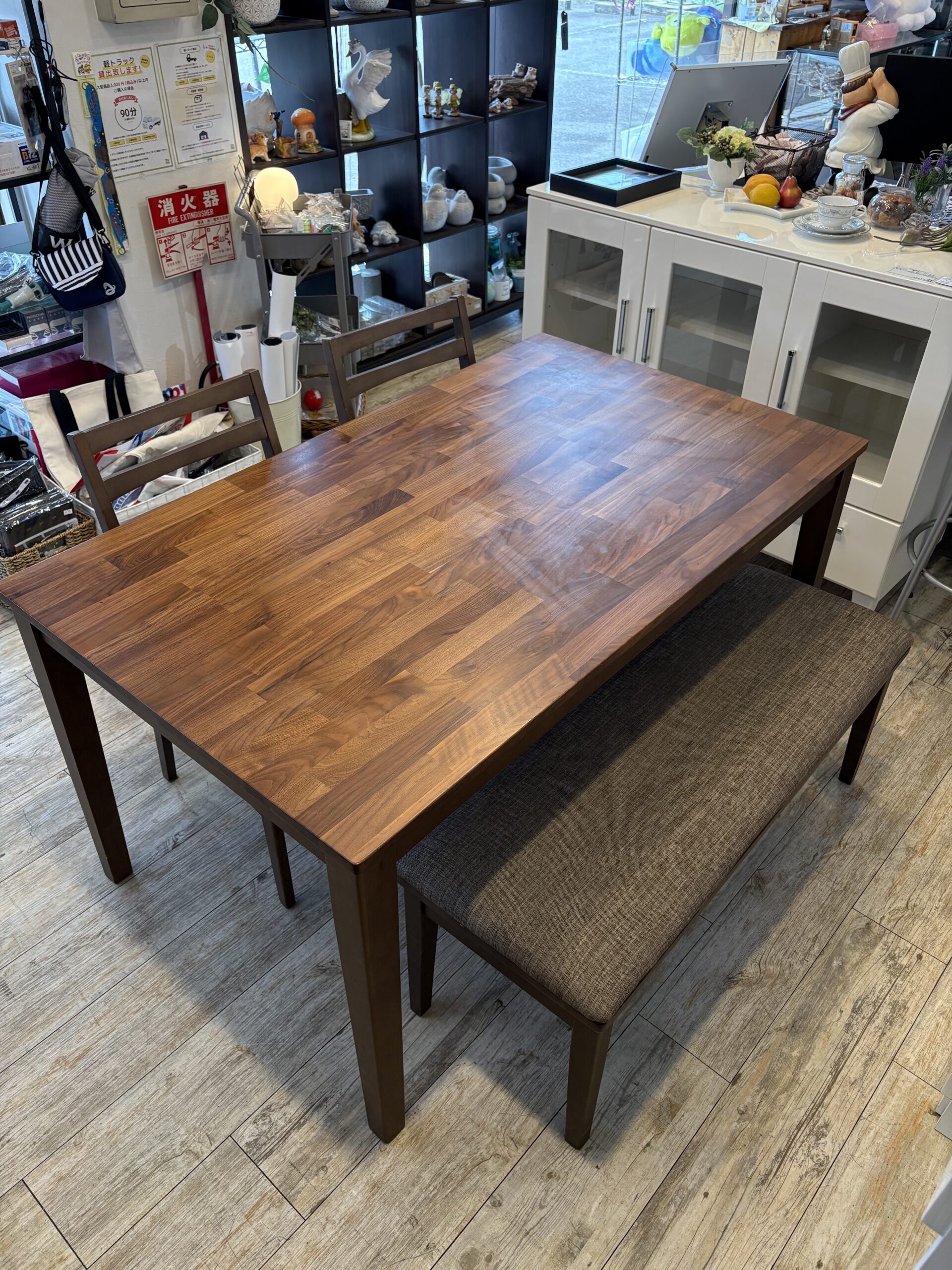 中古品】 ベンチダイニング4点セット 東京インテリア 引き出し付き