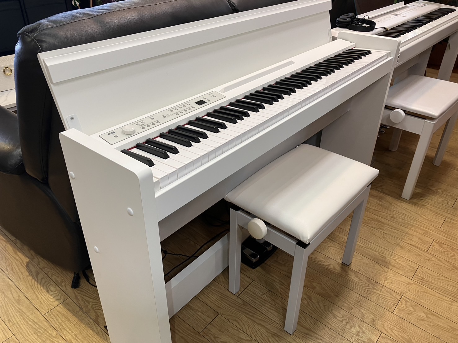 中古電子ピアノ】コルグ LP380/2019年製