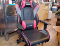 AKRacing　AKレーシング　エーケーレーシング　ゲーミングチェア　オフィスチェア　デスクチェア　チェア　OVERTURE　オーバーチュア　AKR-OVERTURE-RED　レッド　180°リクライニング　アームレスト昇降機能　ロッキング機能　ランバーサポート　ヘッドレスト　メタルフレーム　PUレザー　ガス圧式　ガス圧昇降　　　リサイクルショップ　再良市場　天白　名東　昭和　千種　瑞穂　緑　日進　豊明　東郷　おススメ　オススメ お洒落　オシャレ　中古　美品