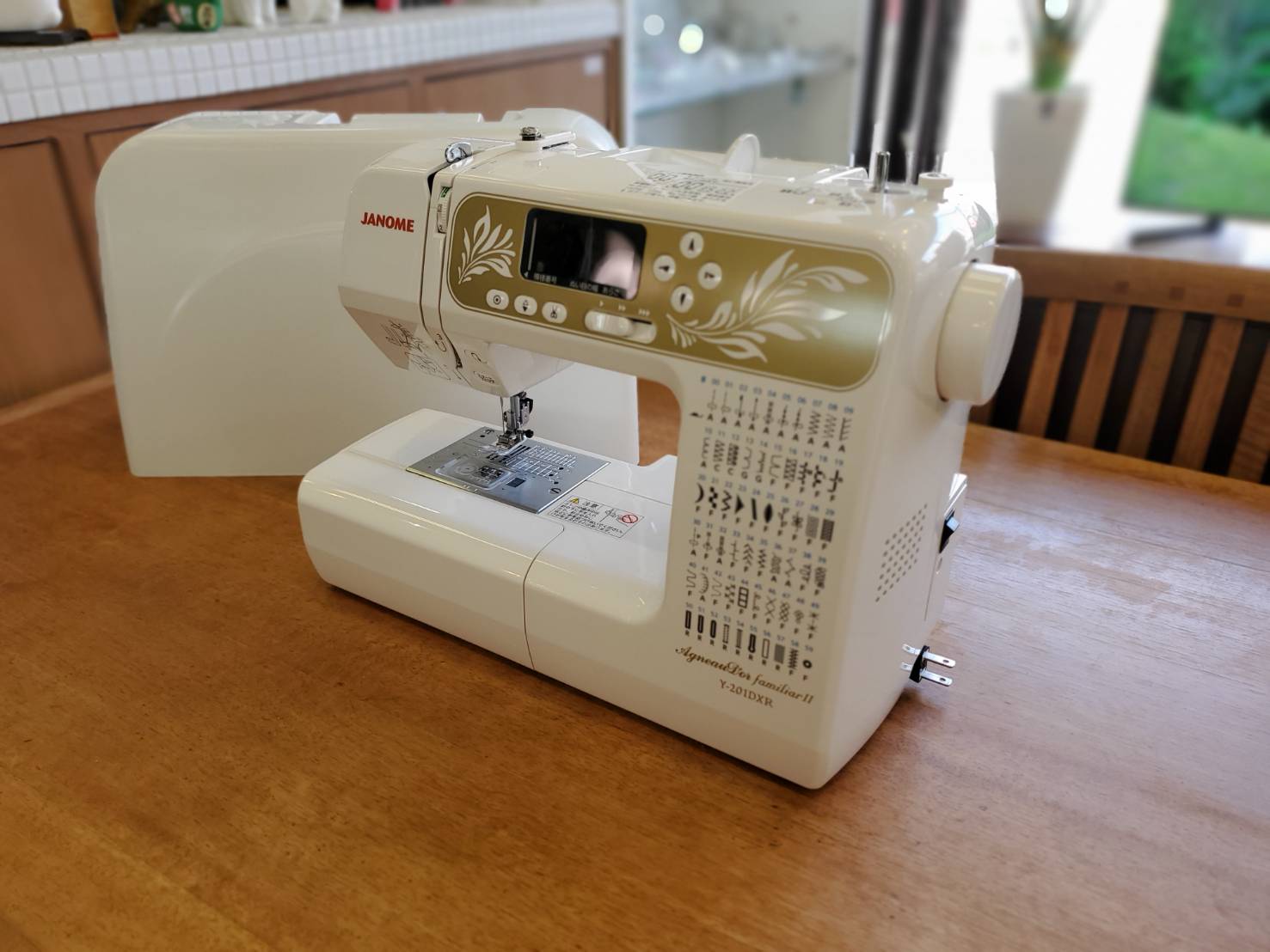 ジャノメミシン美品。 ジャノメ コンピューターミシン NJ1125 | イオンスタイル