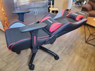 AKRacing　AKレーシング　エーケーレーシング　ゲーミングチェア　オフィスチェア　デスクチェア　チェア　OVERTURE　オーバーチュア　AKR-OVERTURE-RED　レッド　180°リクライニング　アームレスト昇降機能　ロッキング機能　ランバーサポート　ヘッドレスト　メタルフレーム　PUレザー　ガス圧式　ガス圧昇降　リサイクル　最良市場　天白区　名東区　昭和区　千種区　瑞穂区　緑区　日進市　豊明市　東郷町　買取　出張買取　高価買取　販売　お値打ち　特価　1点物　1点モノ　早い者勝ち　おすすめ　おしゃれ　中古品　中古美品　キレイ