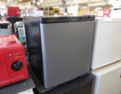 MAXZEN　マクスゼン　maxzen　47L　1ドア　冷蔵庫　ミニ冷蔵庫　セカンド冷蔵庫　1ドア冷蔵庫　2024年製　高年式　小型　単身　ひとり暮らし　右開き　コンパクト　省スペース　グレー　グレーカラー　静音　耐熱トップテーブル　耐熱仕様　　リサイクルショップ　再良市場　天白　名東　昭和　千種　瑞穂　緑　日進　豊明　東郷　おススメ　オススメ お洒落　オシャレ　中古　美品