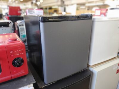 MAXZEN　マクスゼン　maxzen　47L　1ドア　冷蔵庫　ミニ冷蔵庫　セカンド冷蔵庫　1ドア冷蔵庫　2024年製　高年式　小型　単身　ひとり暮らし　右開き　コンパクト　省スペース　グレー　グレーカラー　静音　耐熱トップテーブル　耐熱仕様　　リサイクルショップ　再良市場　天白　名東　昭和　千種　瑞穂　緑　日進　豊明　東郷　おススメ　オススメ お洒落　オシャレ　中古　美品
