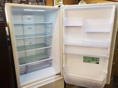 HITACHI　日立　375L　3ドア　冷蔵庫　冷凍冷蔵庫　2024年製　高年式　右開き　片開き　うるおいチルド　サッと急冷却　うるおい野菜室　まんなか野菜　スリム　自動製氷　ピュアホワイト　コンパクト　単身　
リサイクル　最良市場　天白区　名東区　昭和区　千種区　瑞穂区　緑区　日進市　豊明市　東郷町　買取　出張買取　高価買取　販売　お値打ち　特価　1点物　1点モノ　早い者勝ち　おすすめ　おしゃれ　中古品　中古美品　キレイ