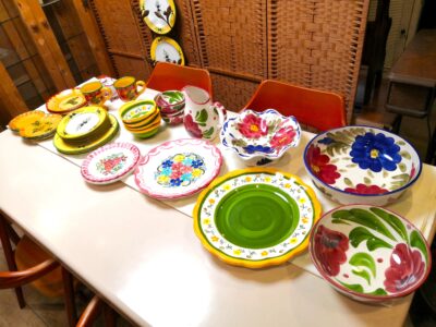 ハンドペイント 花柄 スペイン 工芸品 飾り皿 食器 調味料入れ キッチン雑貨 1