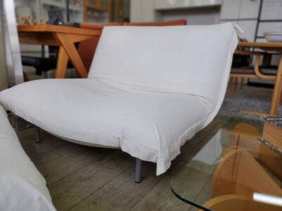 ligne roset　LigneRoset　リーンロゼ　リーン・ロゼ　Calin　カラン　ROSETCalin　ロゼカラン　1シーター　1人掛け　1人用　ソファ　パーソナルソファ　オットマン付き　足置き付き　ホワイト　カバーリング　リクライニング　リクライニングソファ　モダン　PascalMourgue　パスカルムールグ　デザイン家具　デザイナーズ家具　スチール脚　リサイクルショップ　再良市場　天白　名東　昭和　千種　瑞穂　緑　日進　豊明　東郷　おススメ　オススメ お洒落　オシャレ　中古　美品