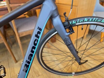 Bianchi / ビアンキ　ROMA 4 / ローマ4　クロスバイク　430㎜　マットダークグレー　チェレステカラー