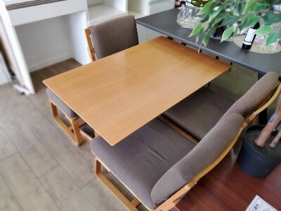 MUJI　無印良品　無印　ダイニング5点セット　リビングでも　ダイニングでもつかえる　テーブル　ソファチェア　ベンチ　4人掛け　4人用　ダイニングセット　食卓テーブル　オーク突板　オーク材　ブラウン　ナチュラル　モダン　レトロ　和モダン　リサイクル　最良市場　天白区　名東区　昭和区　千種区　瑞穂区　緑区　日進市　豊明市　東郷町　買取　出張買取　高価買取　販売　お値打ち　特価　1点物　1点モノ　早い者勝ち　おすすめ　おしゃれ　中古品