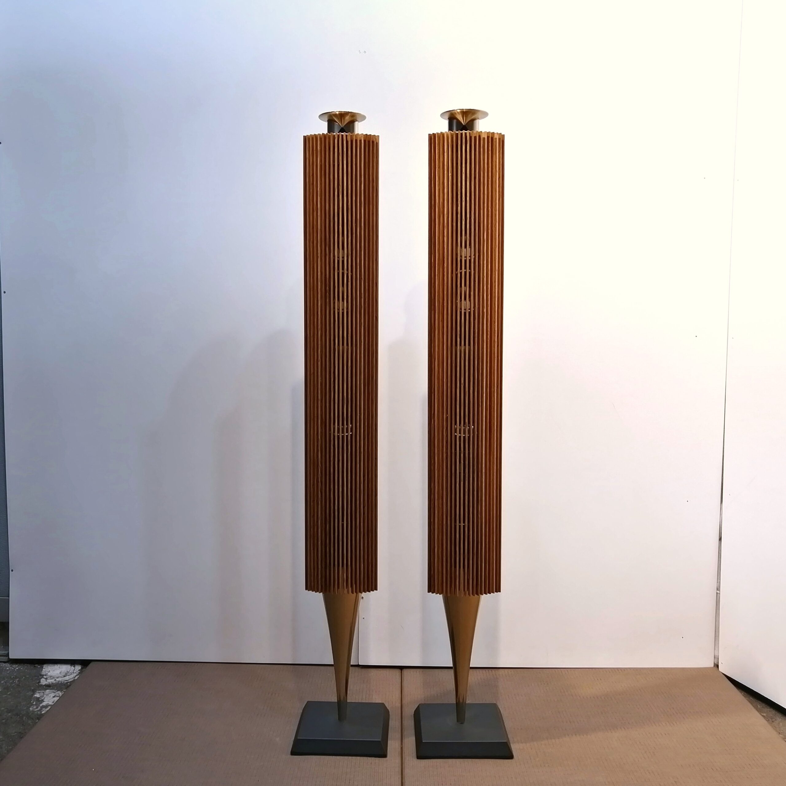 B&O バング&オルフセン Beolab 18 スピーカーペア天然木ケース Bang&Olufsen B&O BeoLab 18 スピーカーペア バング&オルフセン
