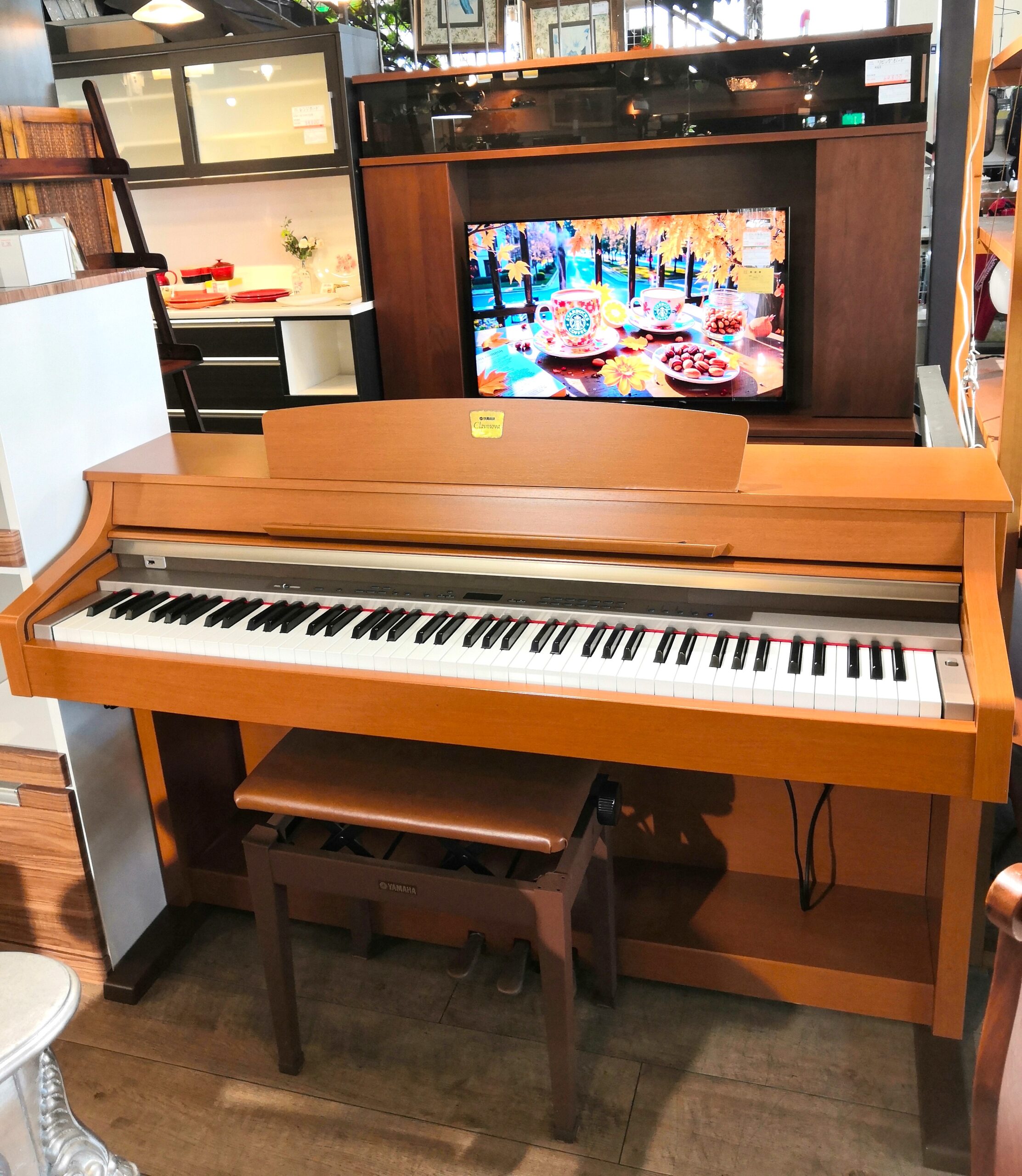 ヤマハ　クラビノーバCLP-330 ヤマハ | CLP-330 - Clavinova（クラビノーバ） - 概要