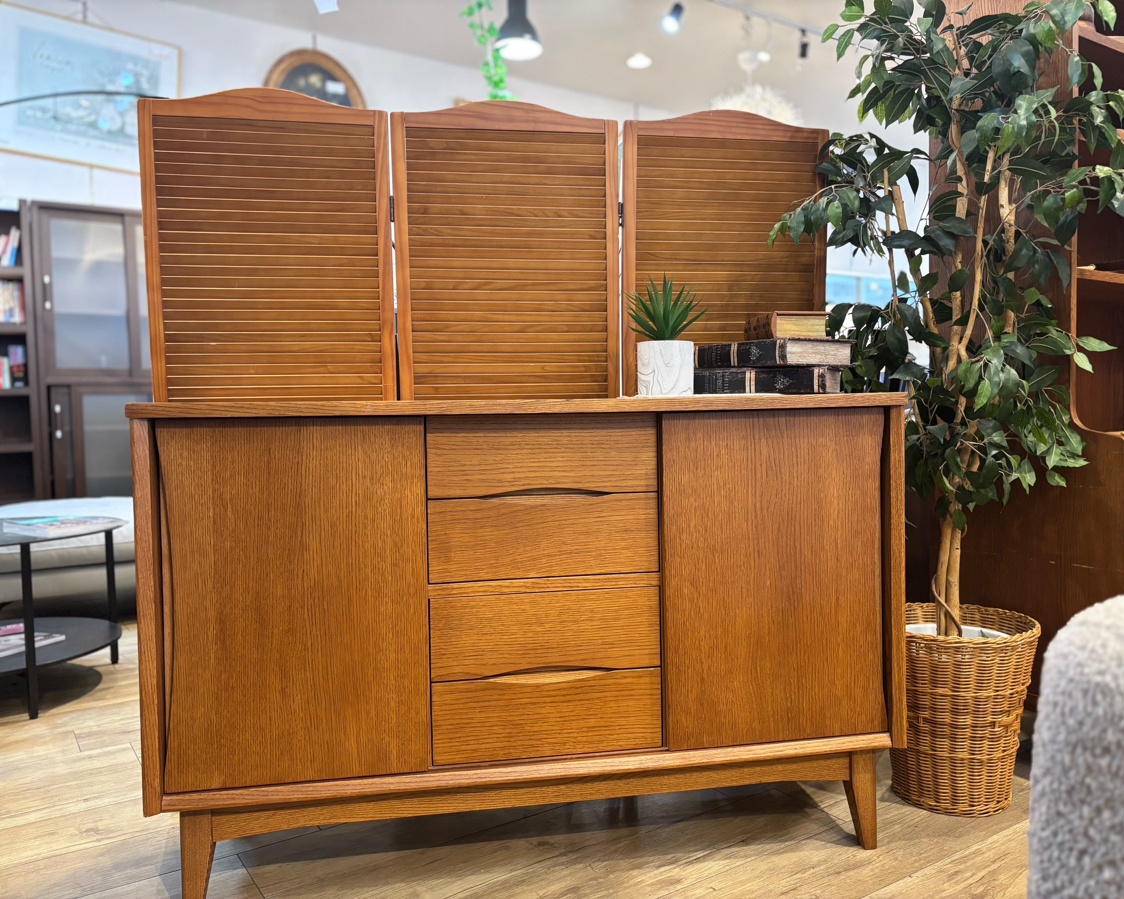 SIGNE シグネ キャビネット W1190 ブラウン SIGNE シグネ キャビネット W1190 ブラウン